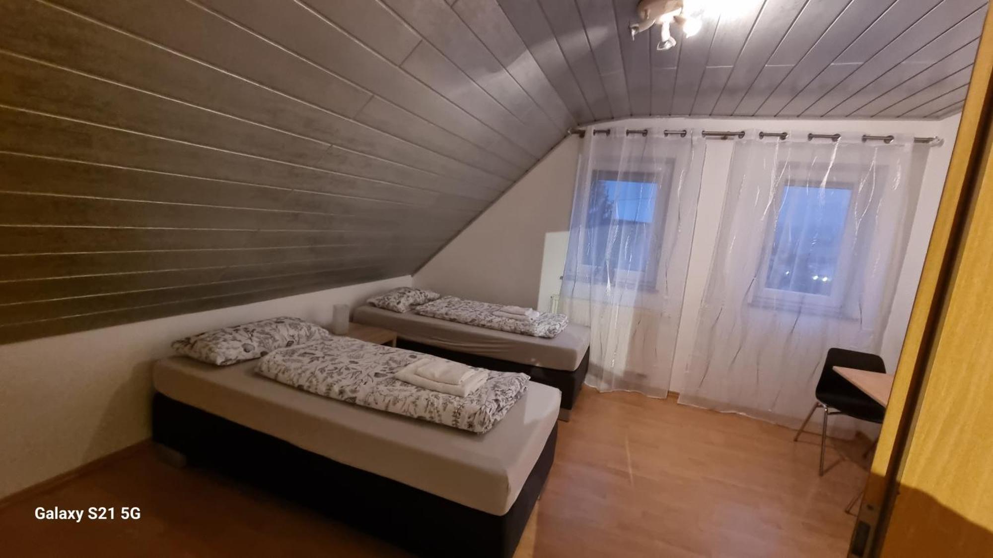Schlafzimmer 1 Mit Top Aussicht Ueber Weilstetten 바링엔 외부 사진