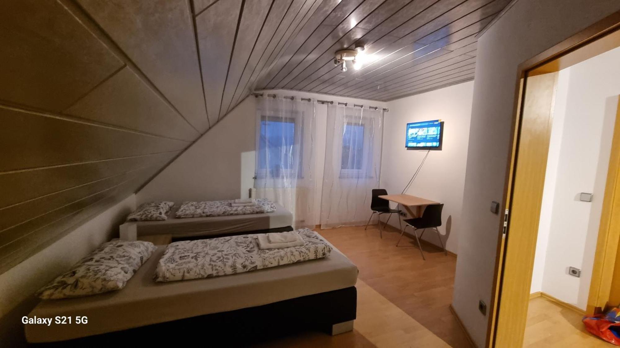 Schlafzimmer 1 Mit Top Aussicht Ueber Weilstetten 바링엔 외부 사진